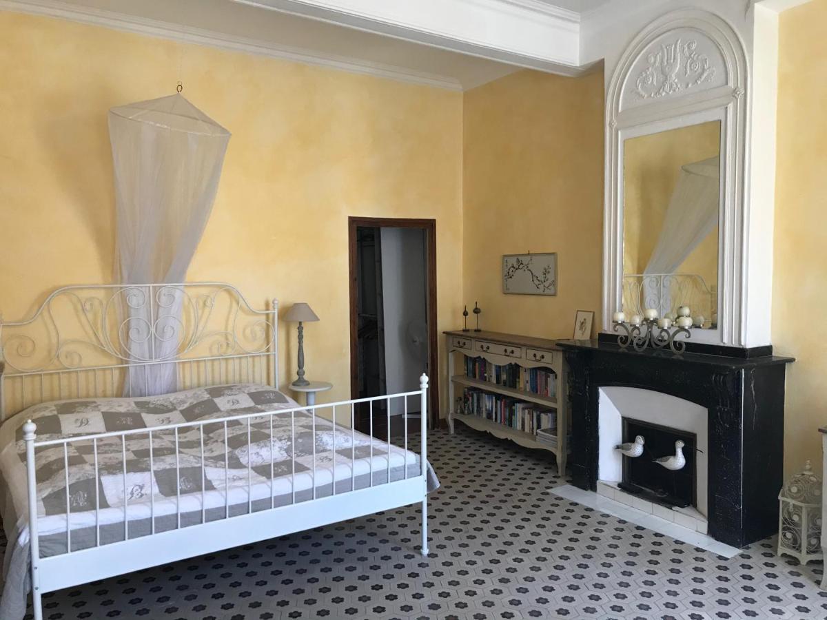 Maison La vie est belle Luc-sur-Orbieu Extérieur photo