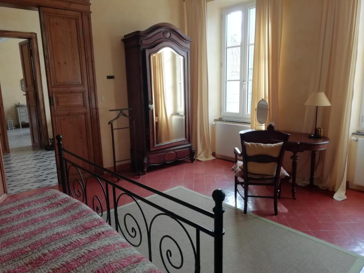 Maison La vie est belle Luc-sur-Orbieu Extérieur photo